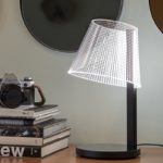 أباجورة LED أنيقة - قاعدة سوداء - الصورة 4