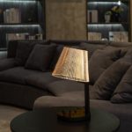 أباجورة LED أنيقة - قاعدة سوداء - الصورة 2